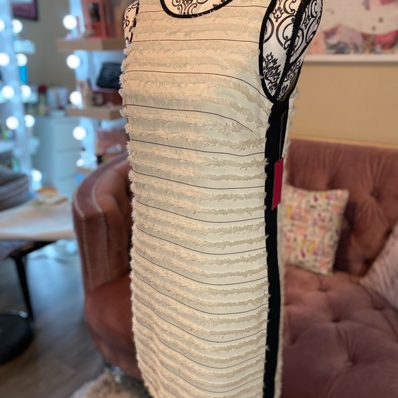 Vince Camuto New Dress - Picture 3 of 5